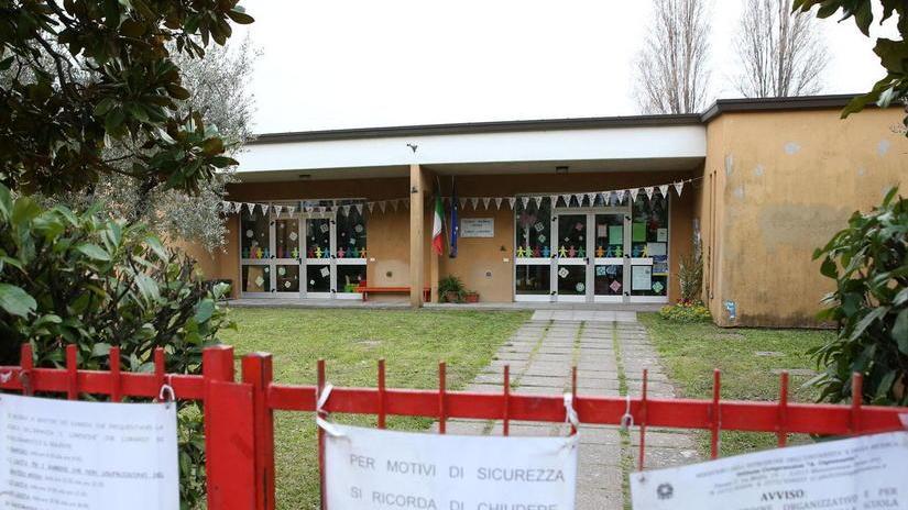 Disinfestazione fatta, riapre la scuola