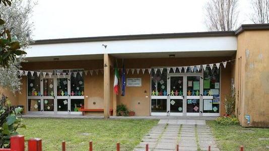 Disinfestazione fatta In via Pascoli riaprirà la materna