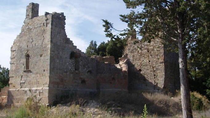Raccolta di firme per l’antica abbazia