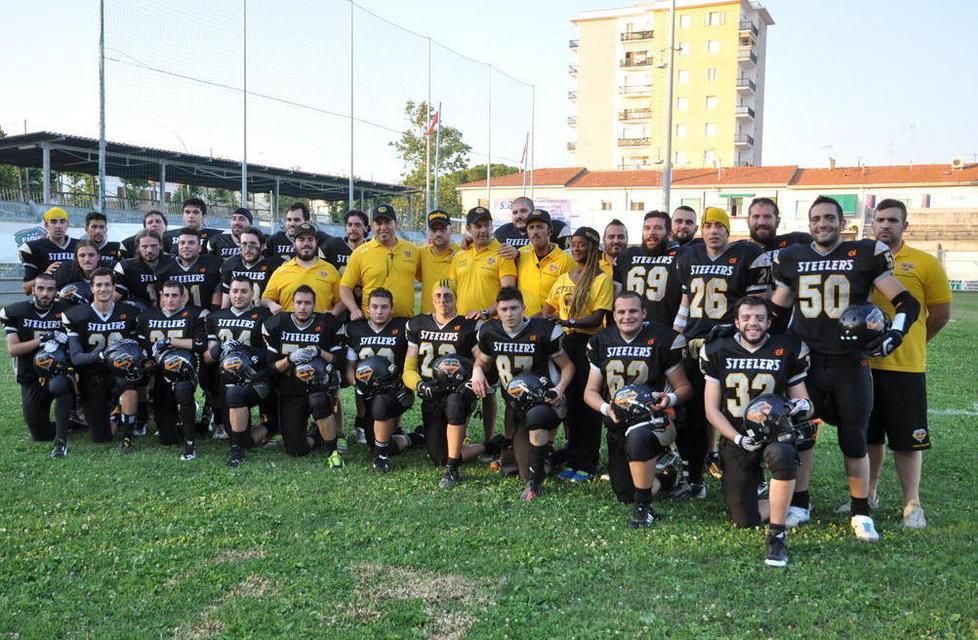  Football americano, cresce la passione 