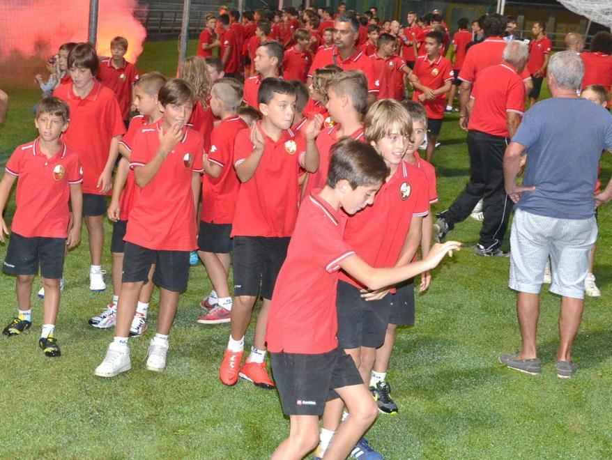 Stop agli abbonamenti, si chiude sotto quota 300 
