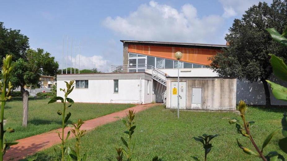 Piscina, adesso si corre ai ripari