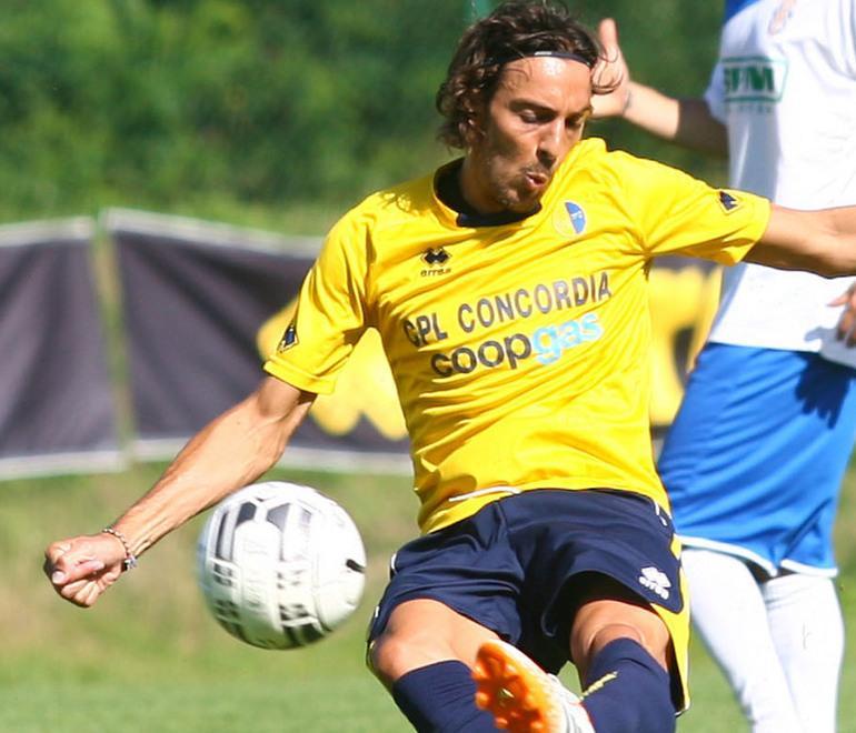 Il Modena si toglie i veli e Ferrari va a segno sei volte 