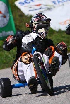 In picchiata sul “triciclo”: week-end con lo SliderKing