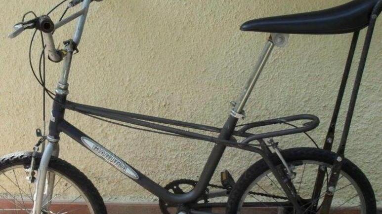 L’appello di un commerciante: gelato in regalo a chi ritrova la bici