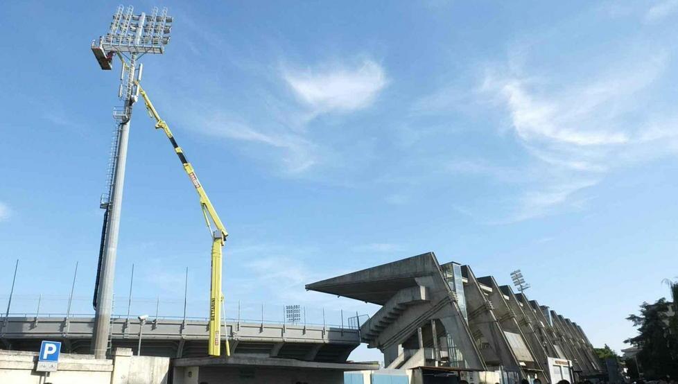Pisa, le luci dell’Arena spengono il sogno 