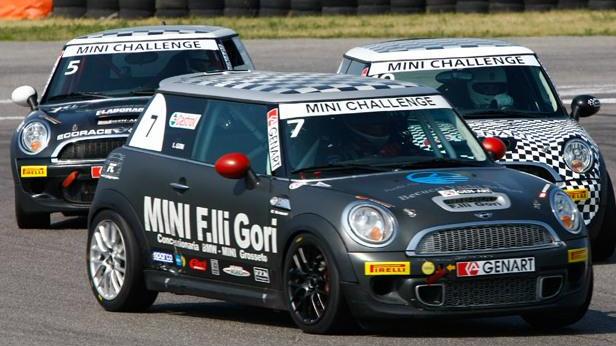 Mini challenge, F.lli Gori motorsport scalda i motori per i primi posti