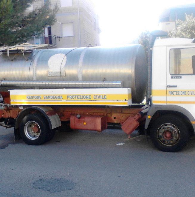 Ancora emergenza idrica, arrivano le autobotti 