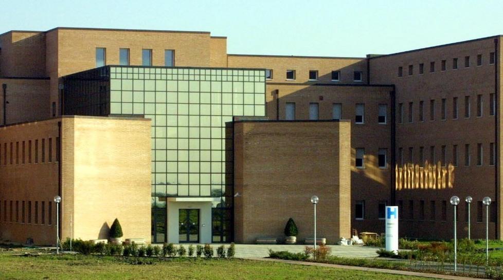 L’Asl assicura: «Lavori d’urgenza del tutto regolari» 