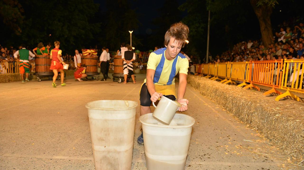 Al palio di Gambassi vince il rione di Porcello