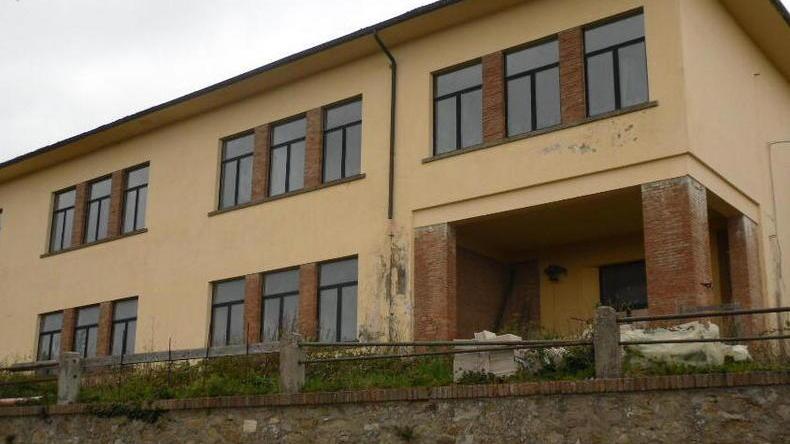 Si torna a lavorare per la costruzione del centro anziani