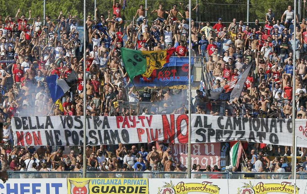 L’urlo della Nord: «Tutti uniti all’arrembaggio» 