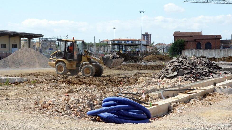 Cantiere nuova stazione Variante con zona verde
