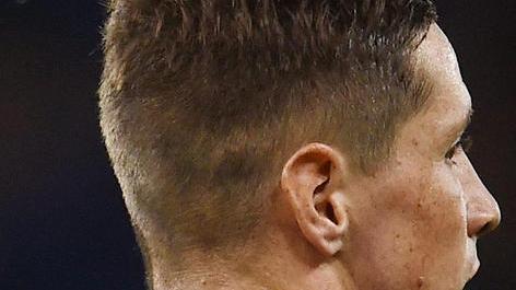 Torres è già a Milano, Falcao al Real