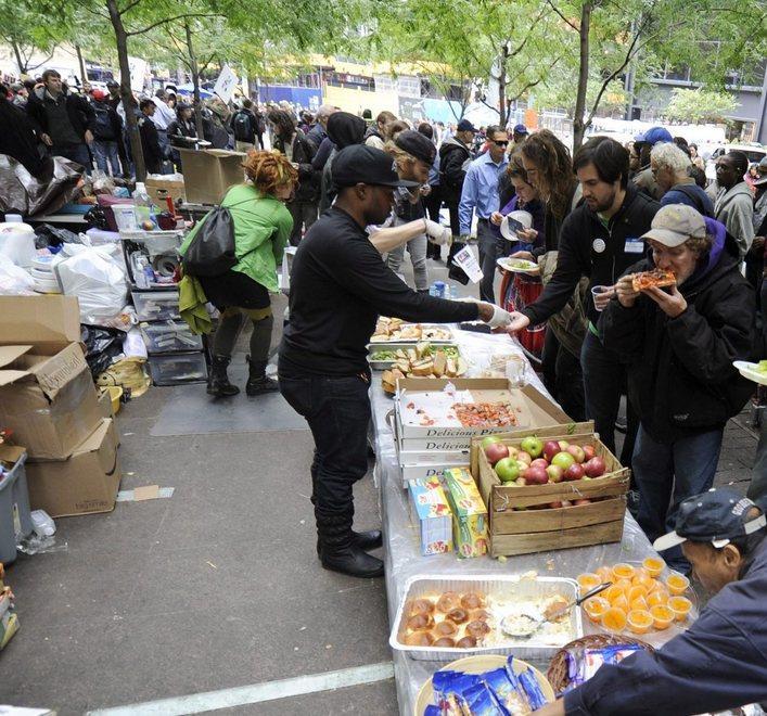 Street food, affabulazioni e altruismo