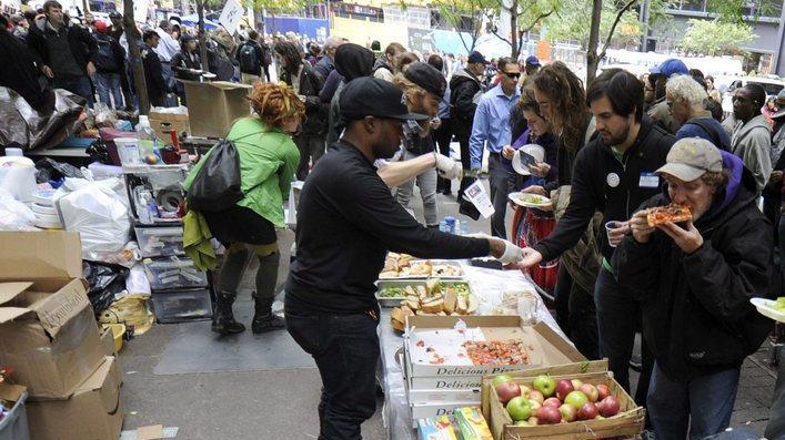 Street food, affabulazioni e altruismo