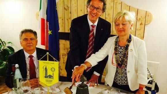 Il Rotary Club si è affidato ad una donna Maria Teresa Farinatti subentra a Sovrani
