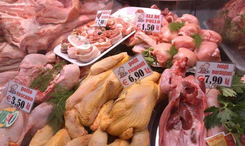 Commercio ancora in calo ma c’è uno spiraglio di luce 