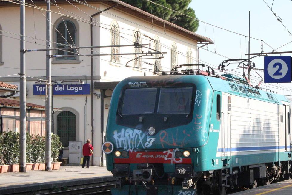 Treni parti da Torre del Lago ma paghi da Viareggio 