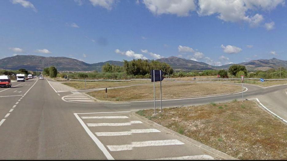 Ciclista 35enne investito da un’auto: è grave