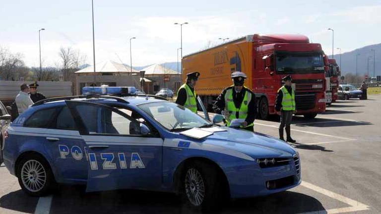 Sequestrate dalla Polstrada 45 quintali di carne congelata