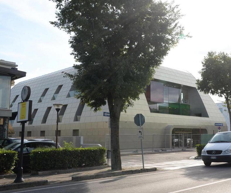 Da quella stanzetta sulla ex statale 67 alla sede tecnologica 