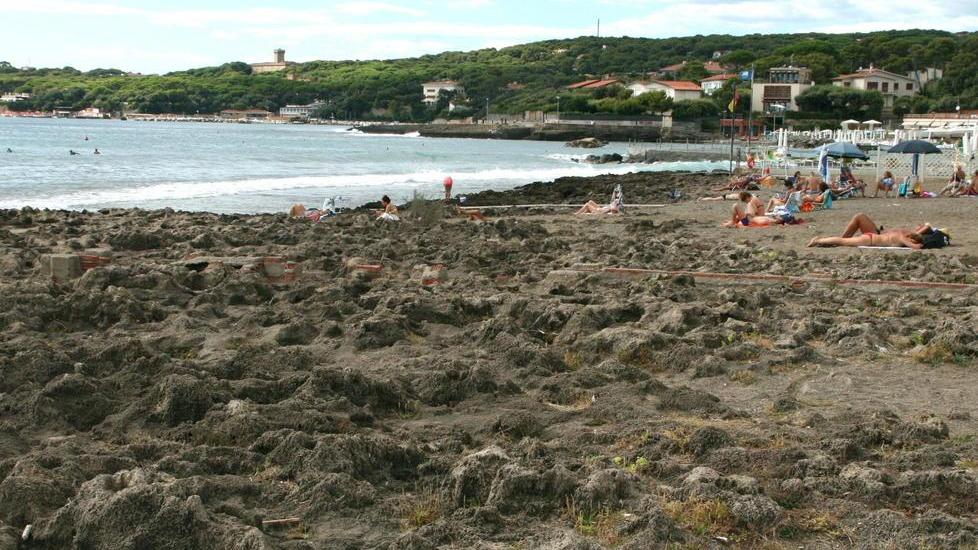 «Scogli pericolosi A Caletta va messa una passerella»
