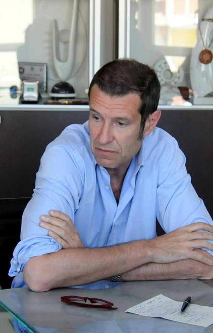 Il Pd consegna la tessera al sindaco Volpi 