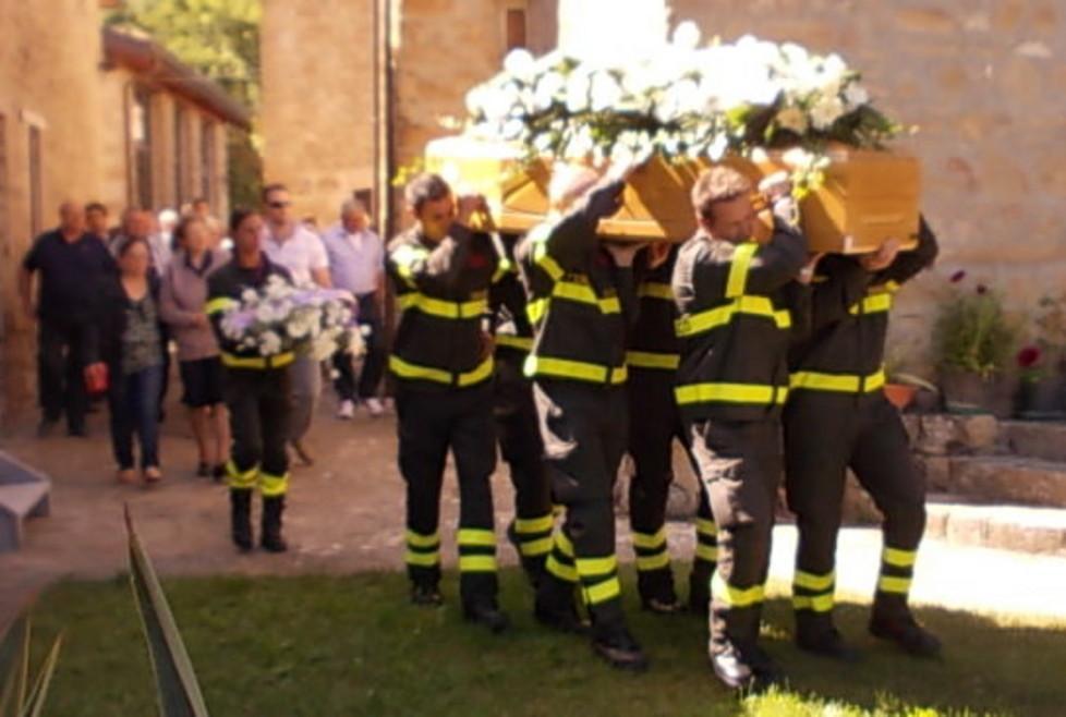 Lacrime e cordoglio per Amalia 