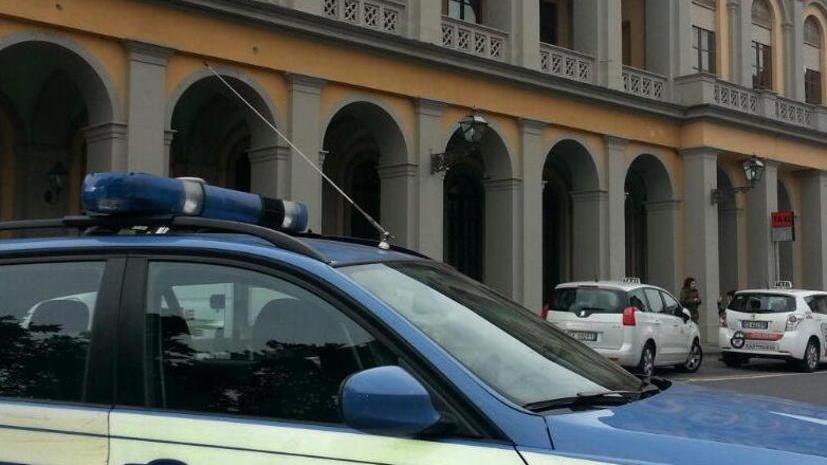 Respinti alla stazione i venditori ambulanti