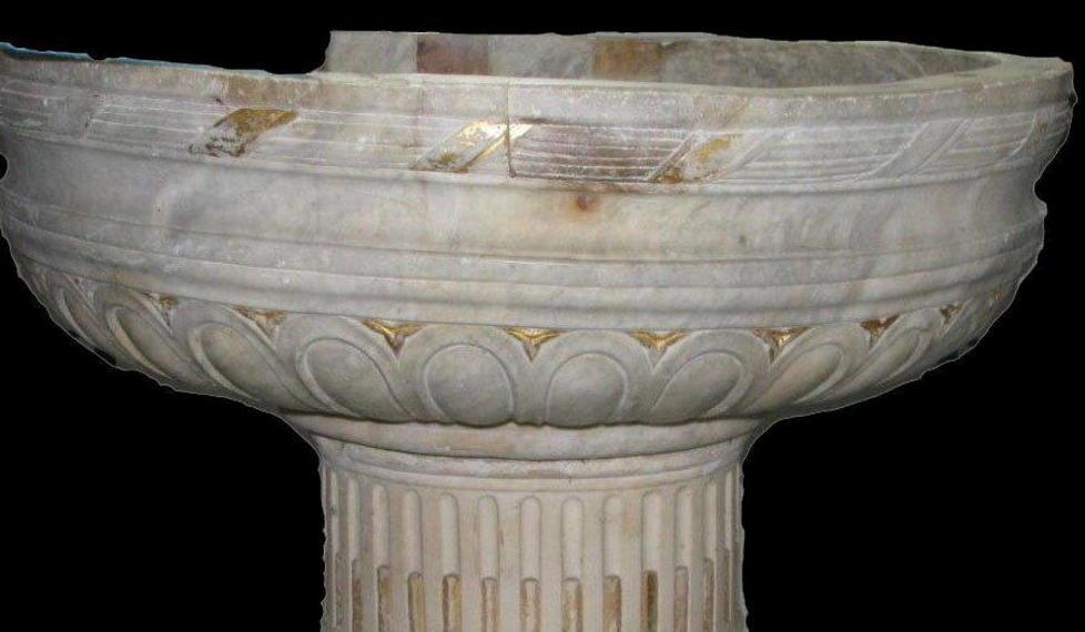 Fonte battesimale rubato ritrovato in una villa a Forte 