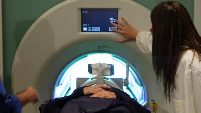 Risolto il caso della risonanza al cervello L’esame fissato per lunedì prossimo