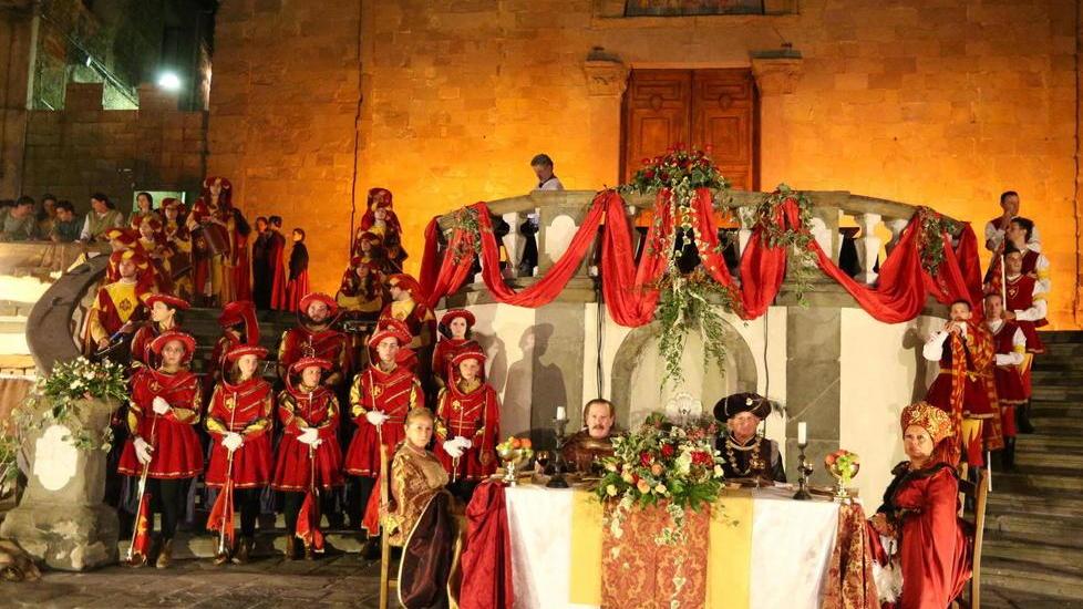 Cena al Rione San Francesco Dono artistico dalla montagna