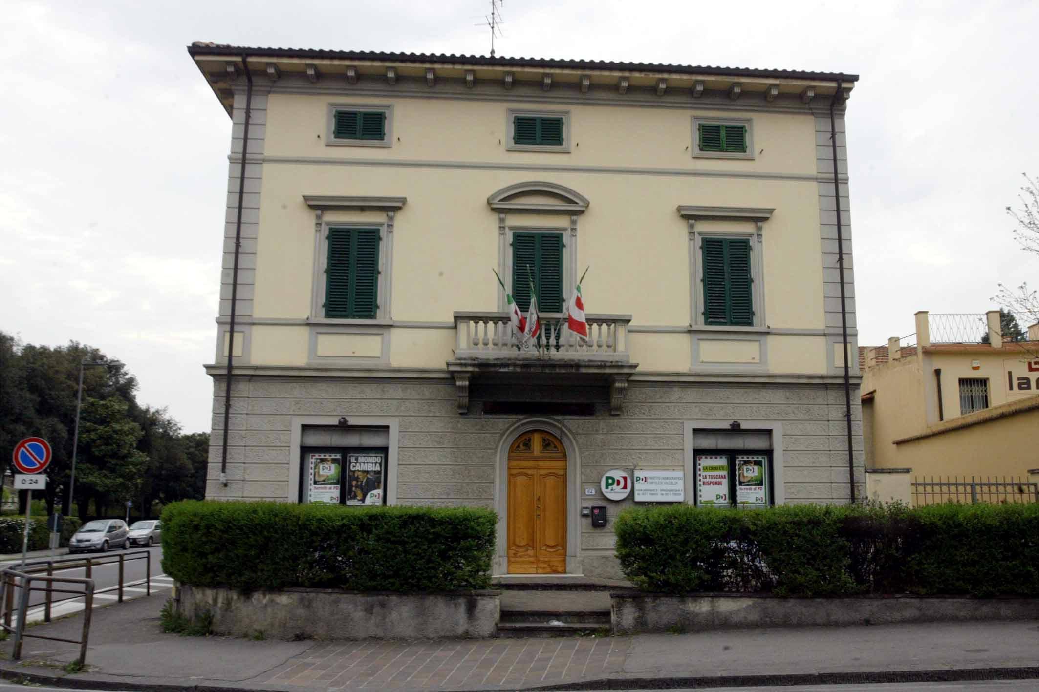 La sede del Pd di Empoli nel mirino dei ladri, ma il colpo fallisce 
