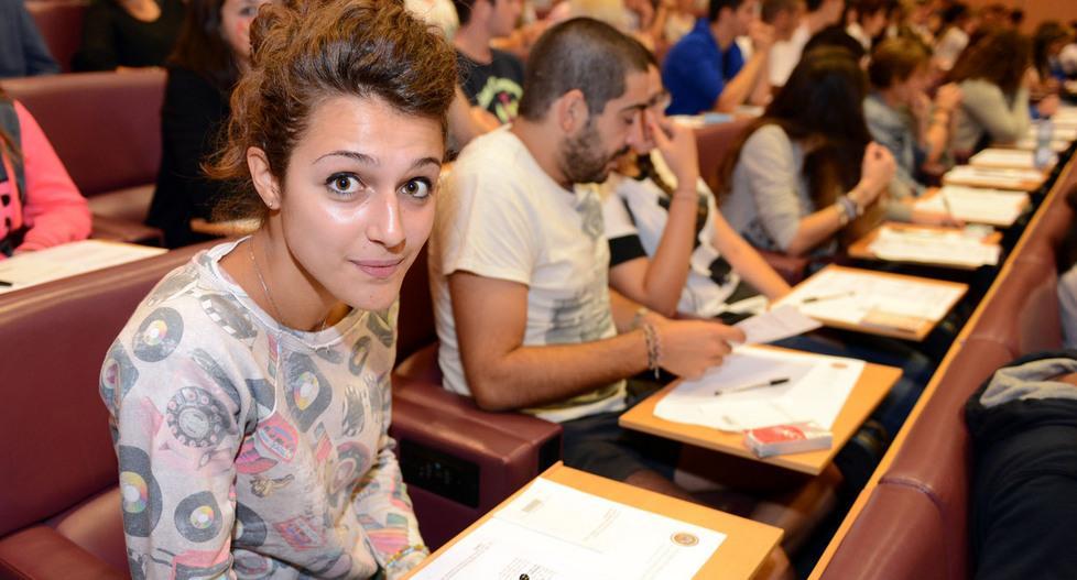 «Diventerò infermiera» I 1038 candidati alla prova 