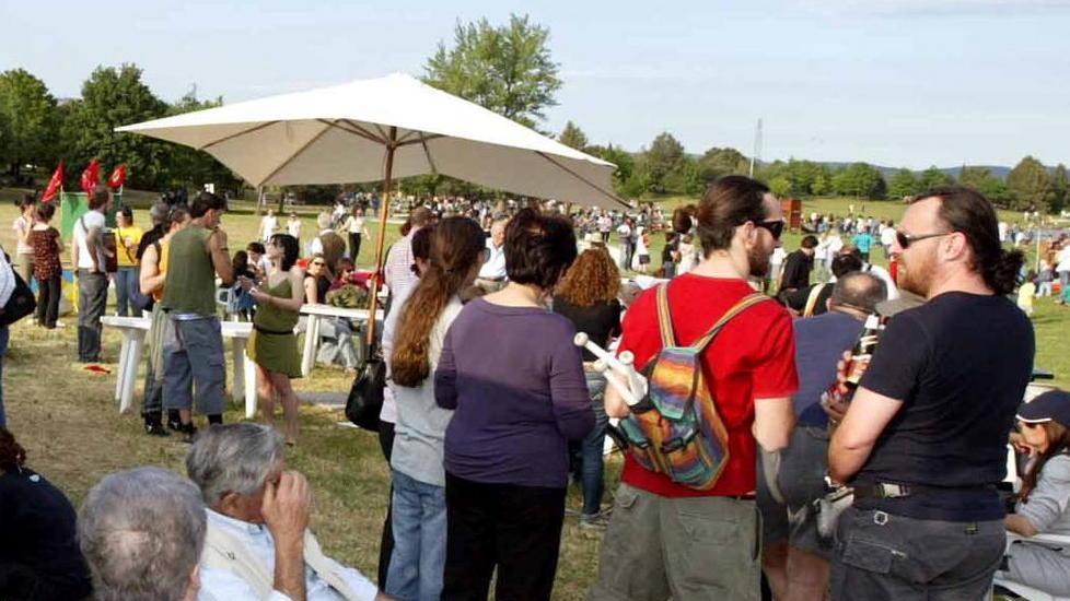 Musica, dibattiti, teatro e cucina così settembre si tinge... di rosso