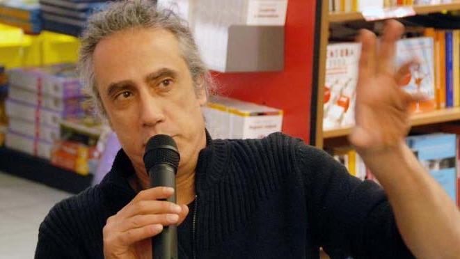 Marco Vichi in lotta coi “Fantasmi del passato” lo scrittore ospite del salotto di Casciana Terme