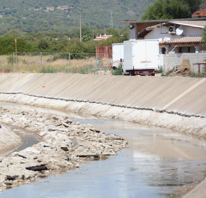 Ruspe al lavoro nel canale nove mesi dopo l’alluvione 