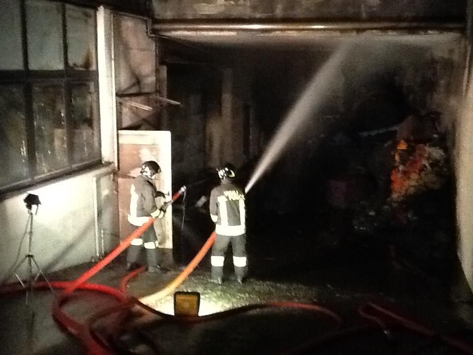 Prato, l' incendio alla Accenti probabilmente è doloso