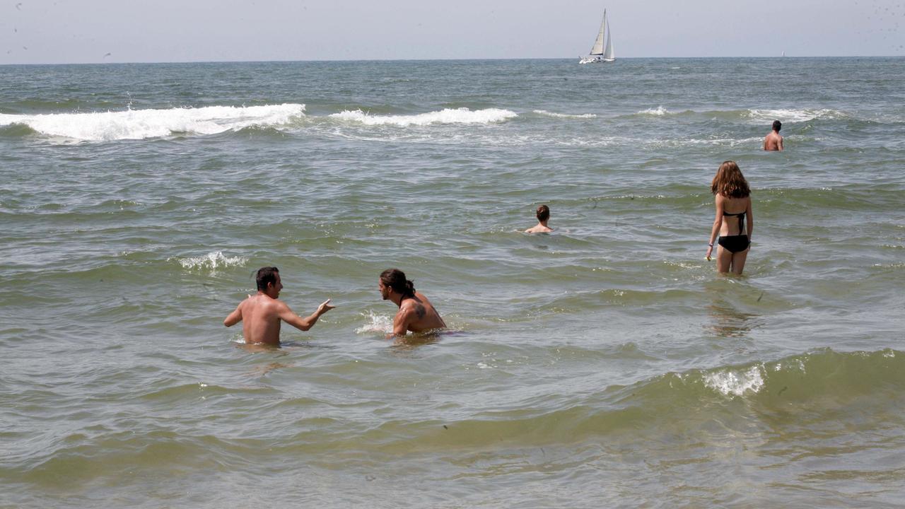 Camaiore e Pietrasanta revocano i divieti di balneazione