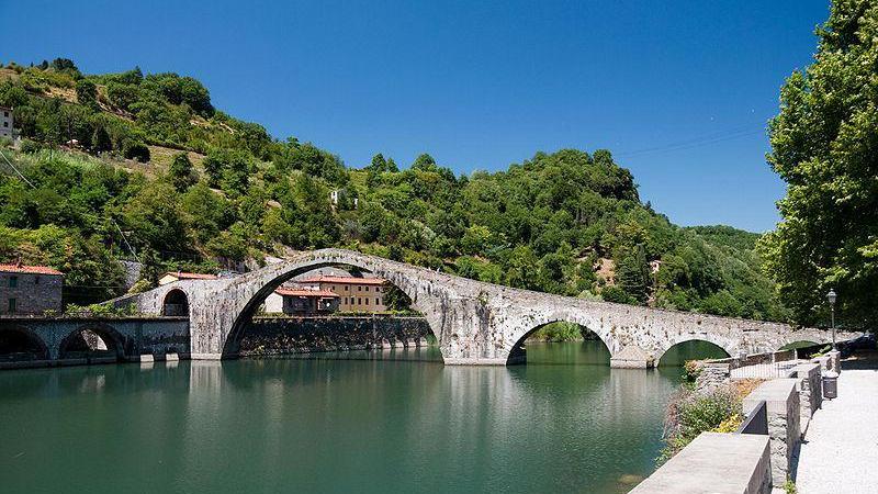 Si svuota il bacino della diga Enel a Borgo a Mozzano