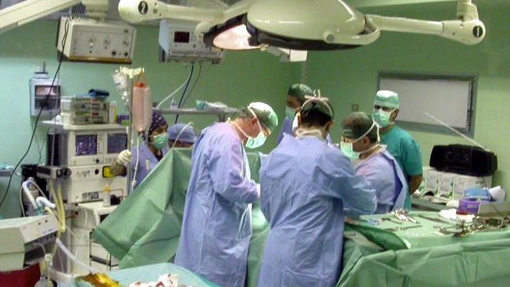 Pistoia, aspetta da quattro anni l’operazione di ernia