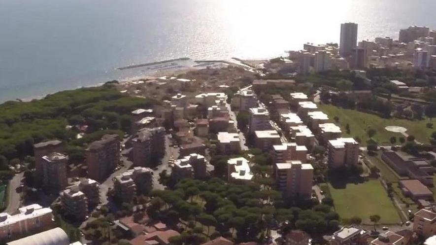 Un drone in volo per raccontare il Golfo