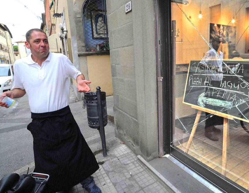 Furti a raffica in via Pacini e sulla Sala 