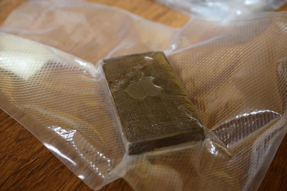 Arrestato con cento grammi di hashish 