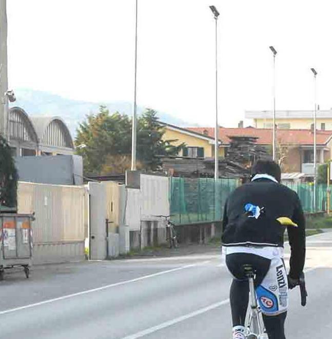Via Europa, lampioni spenti il guasto causato dagli scavi