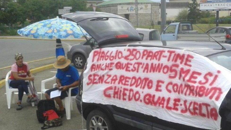 Part-time Piaggio, la protesta si allarga