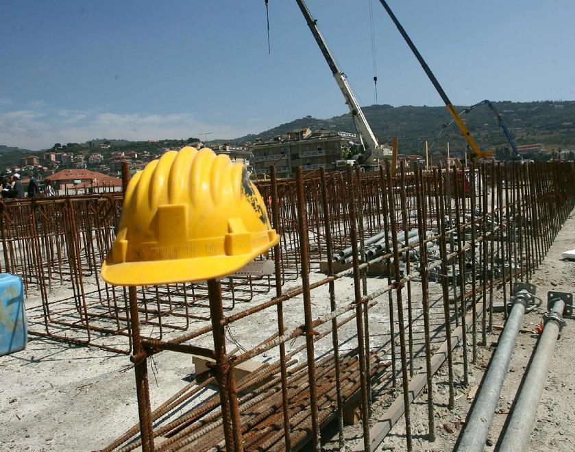 All’edilizia la maglia nera della crisi 
