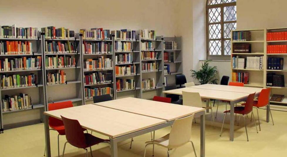 Il Comune: nessun problema di sicurezza dopo verifiche nella biblioteca di piazza Gramsci
