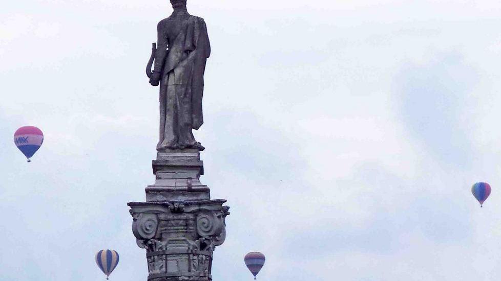 Si alzano i Balloons al parco urbano è già festa